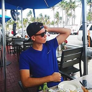 Meet your Posher, Daniel